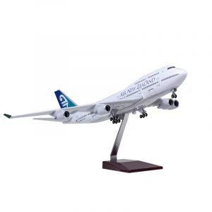 1:150 Air New Zealand Boeing 747 Airplane Model 18” Decoration & Gift(LED)
