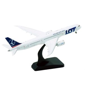 1:400 LOT Polish airlines Boeing B787-9 SP-LSA Airplane Model Diecast Aircraft
