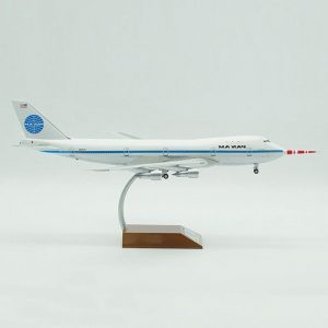 1:200 Pan Am B747-100 N732PA Collector’s Edition Airplane Model "Clipper Storm King"