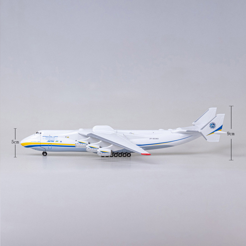 1:200 Commemorate Antonov An-225 Transport Aircraft